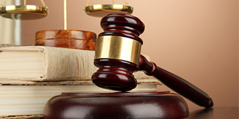 刑事案件中，委托律师后可以提哪些要求？