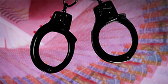 如何区分挪用公款罪与挪用资金罪？