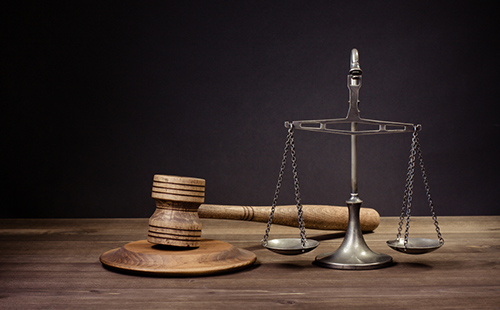 北京刑事案件请律师要多少费用？(图1)